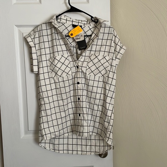 Small blouse - Picture 1 of 3